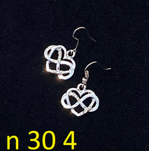 Učitajte sliku u preglednik galerije, Naušnice 30 - Earrings 30
