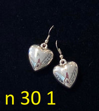 Učitajte sliku u preglednik galerije, Naušnice 30 - Earrings 30
