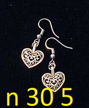 Učitajte sliku u preglednik galerije, Naušnice 30 - Earrings 30
