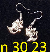 Učitajte sliku u preglednik galerije, Naušnice 30 - Earrings 30
